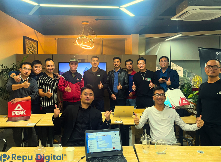 Repu tổ chức buổi đào tạo Lark Suite cho các lãnh đạo FC Brand Walkers