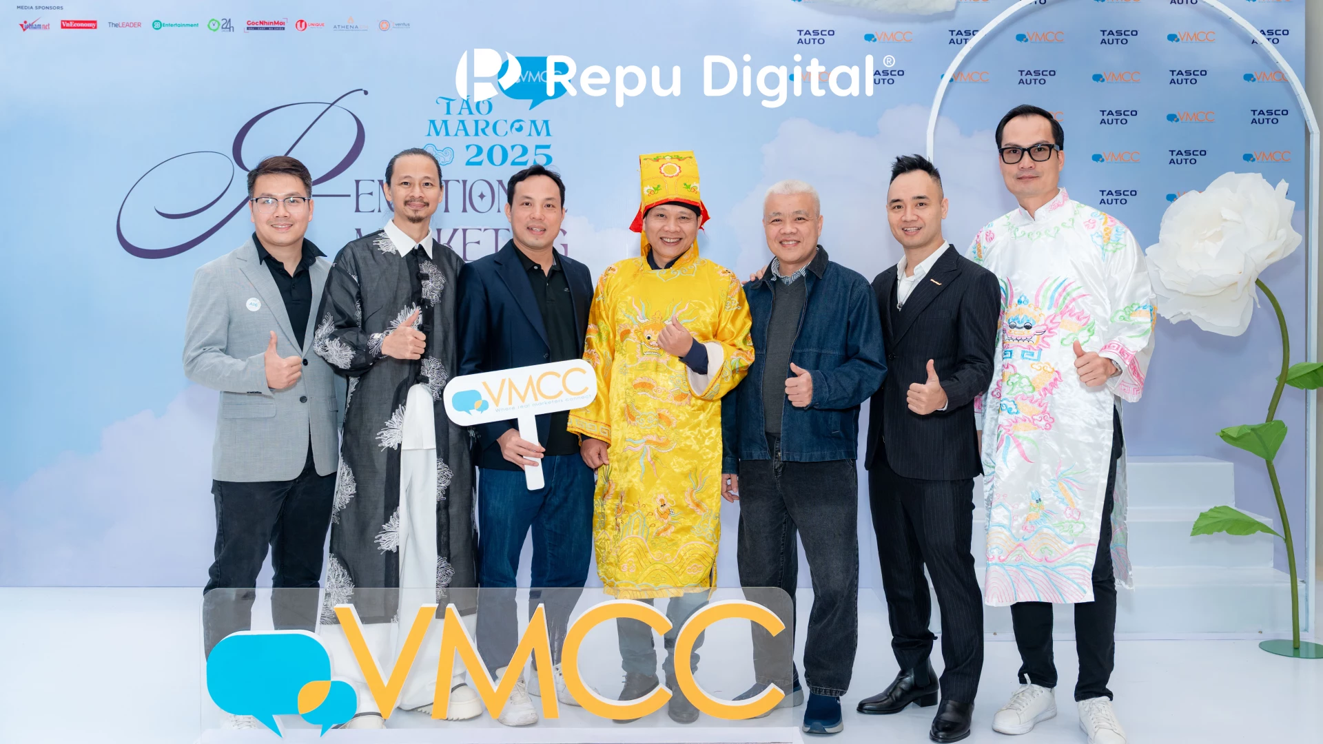 CEO Repu Digital và dàn khách mời tại Táo Marcom 2025